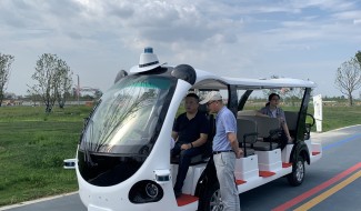 Intelligent Driving Sightseeing Car