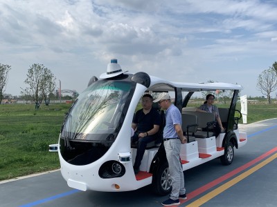 Intelligent Driving Sightseeing Car