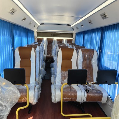 Aluminum Alloy Pattern Plate Double-Layer Floor Electric Luxurious Minibuses with High-Power Built-in Air Conditioner and Independent Display' />